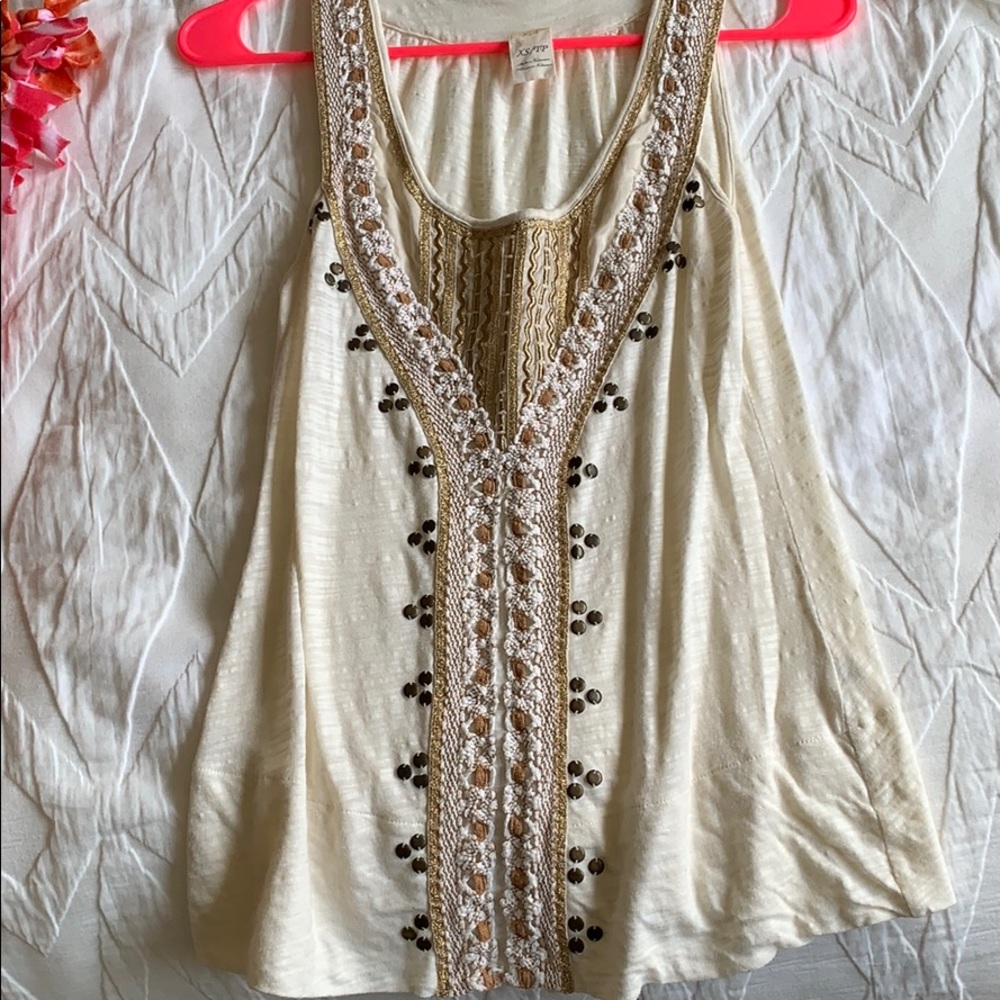Anthropologie decorative tank top